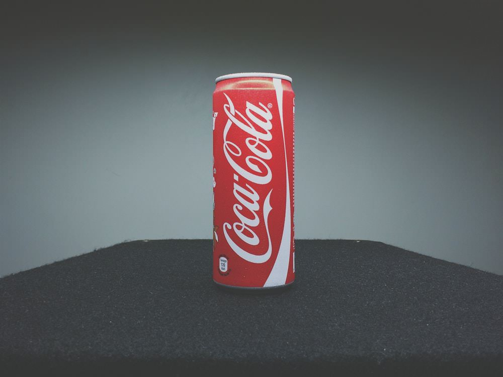 contoh iklan minuman coca cola